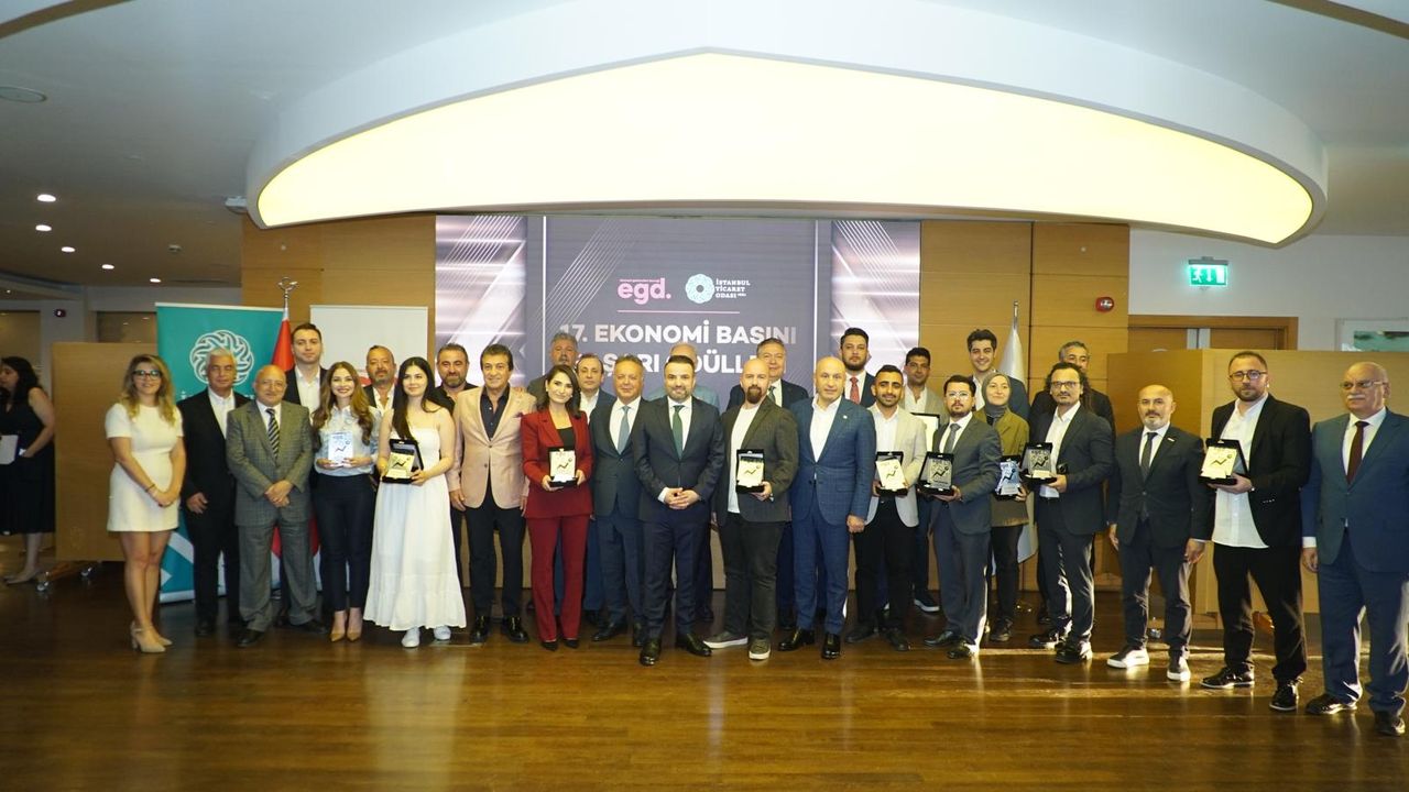 ekonomi-basini-basari-odulleri-sahiplerini-buldu-Djex9hRu.jpeg