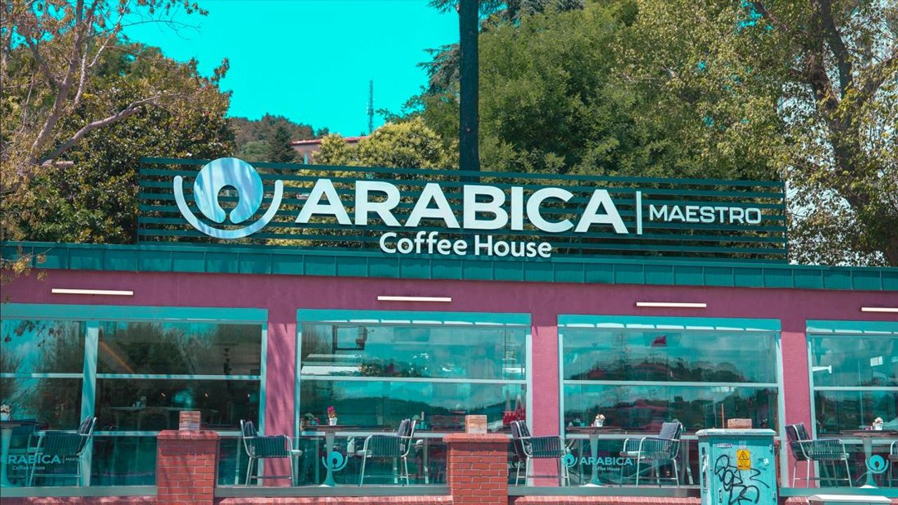 arabica-coffee-house-maestro-konseptini-bebekte-hayata-gecirdi-yRzOLOrh.jpg